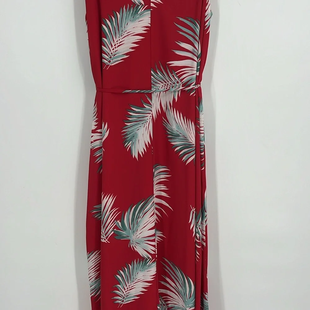 Forever 21 Contemporary Red Tropical Print Maxi Dress Size Small